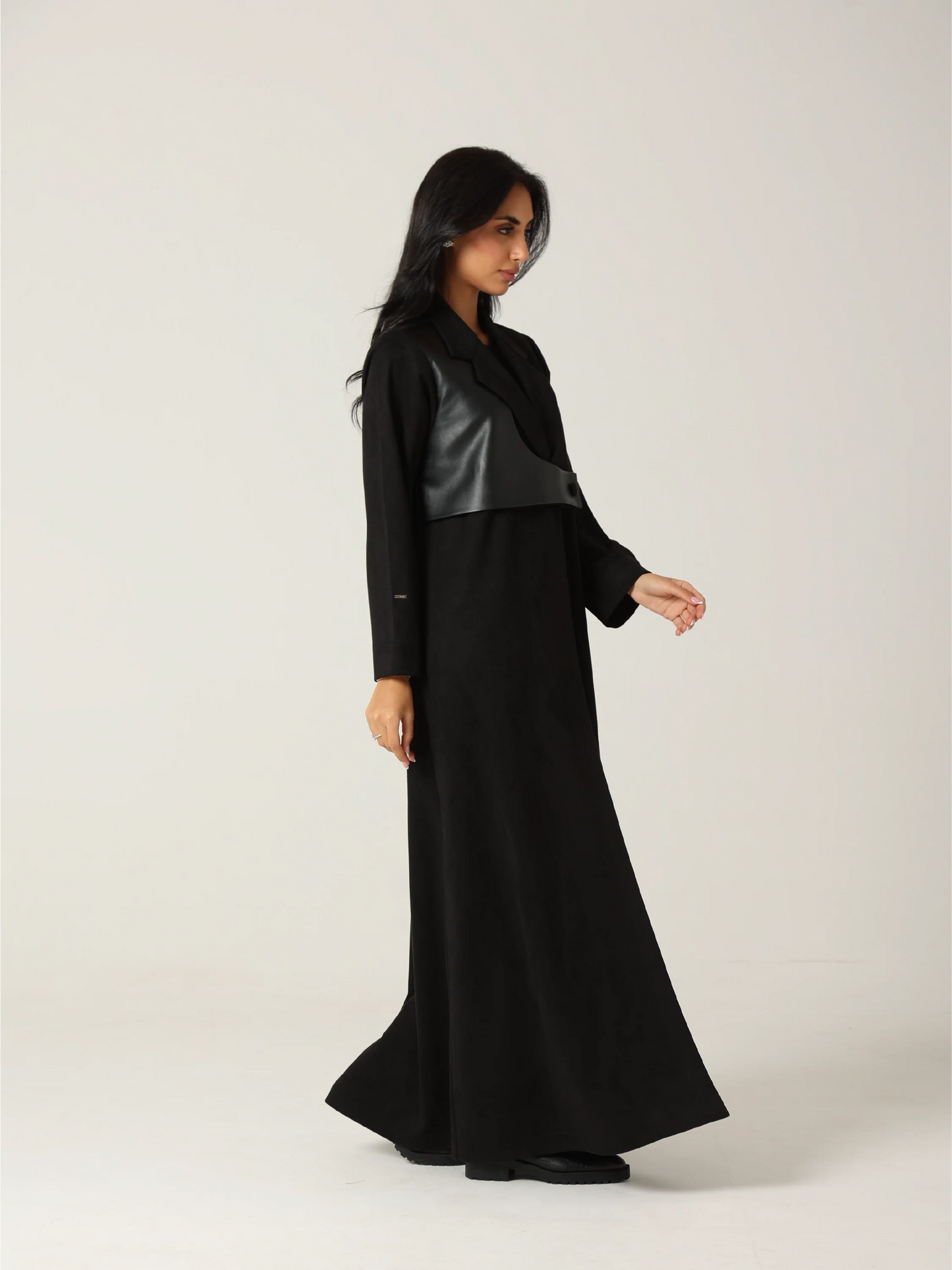 Bana Abaya — Black