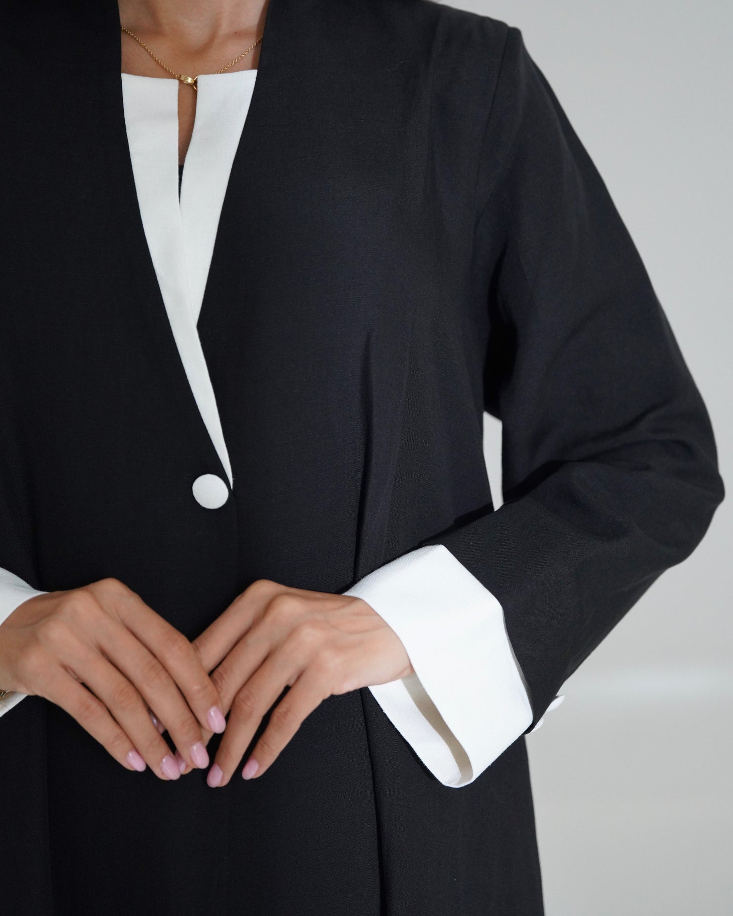 The Sahar Abaya — Black